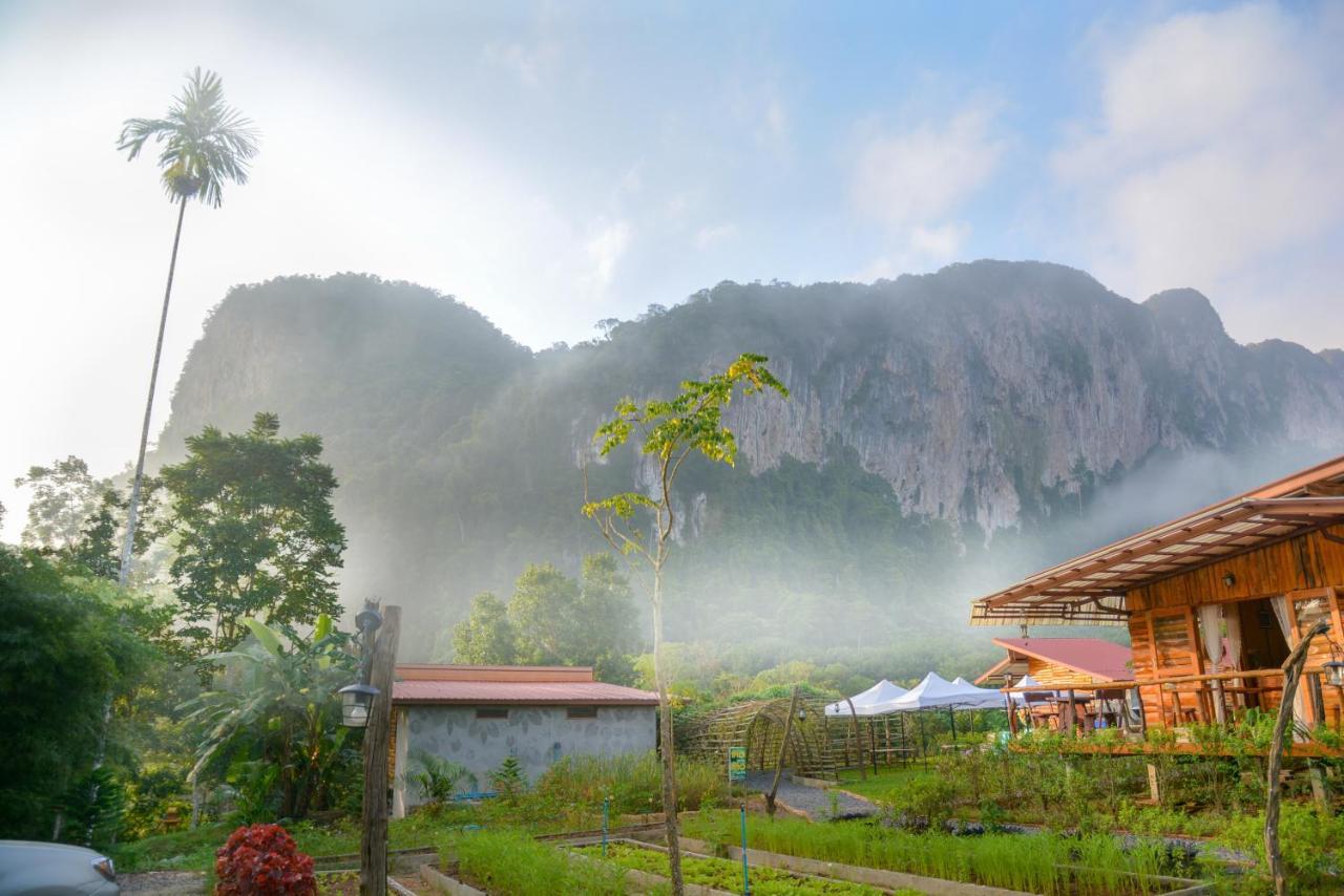 Bansuanphutarn Hotel Ban Pha Saeng Lang ภายนอก รูปภาพ