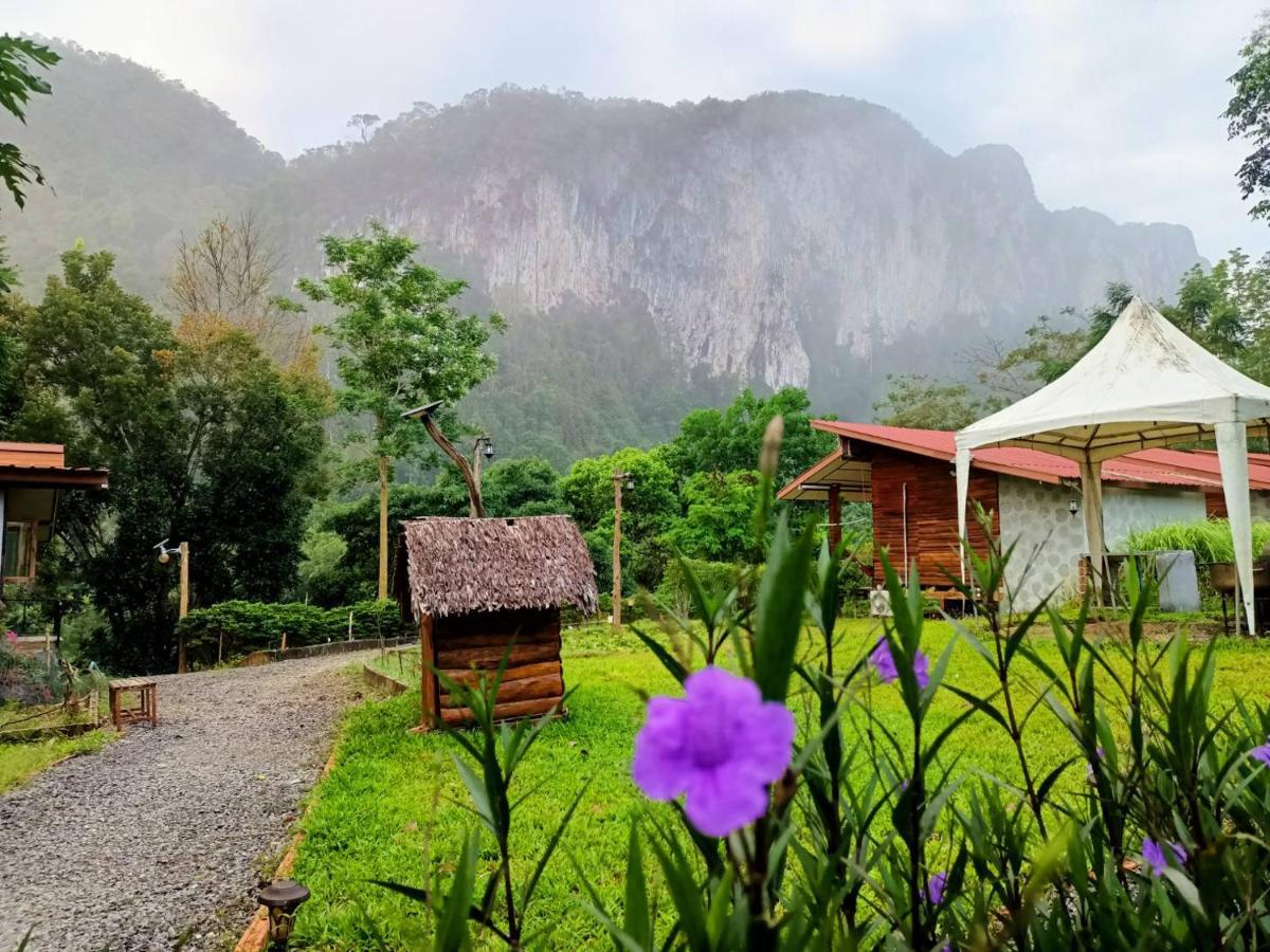 Bansuanphutarn Hotel Ban Pha Saeng Lang ภายนอก รูปภาพ