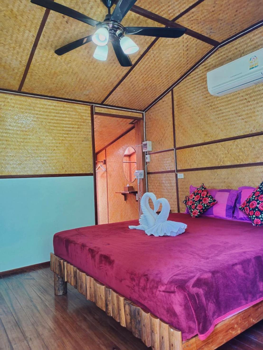 Bansuanphutarn Hotel Ban Pha Saeng Lang ภายนอก รูปภาพ