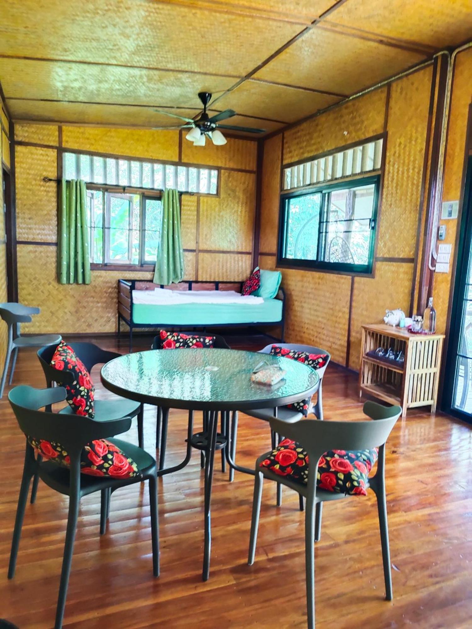 Bansuanphutarn Hotel Ban Pha Saeng Lang ภายนอก รูปภาพ